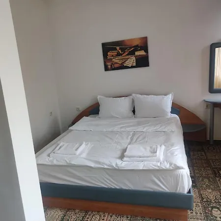 кианти Hotel 2*
